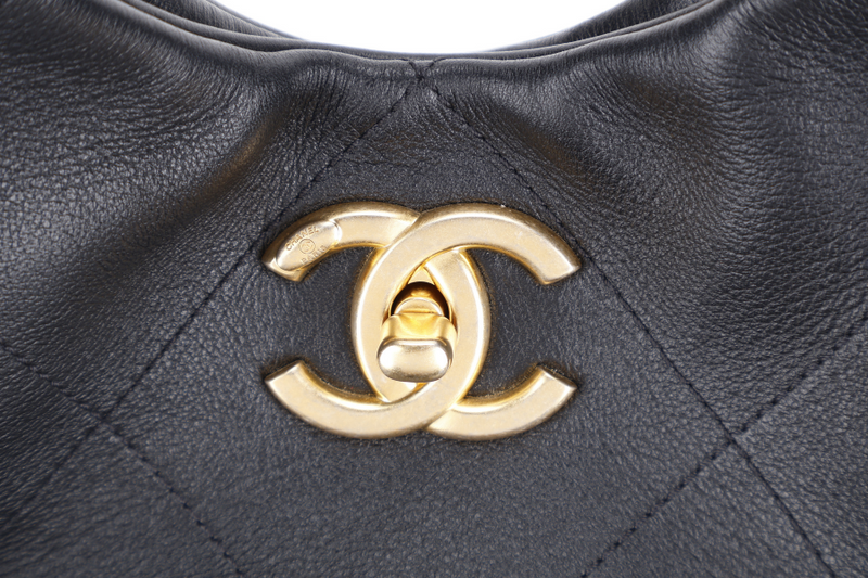 CHANEL CHAIN HOBO BLACK CALFSKIN GOLD HARDWARE (JNLCxxxx) WITH DUST COVER AND PAPER BAG