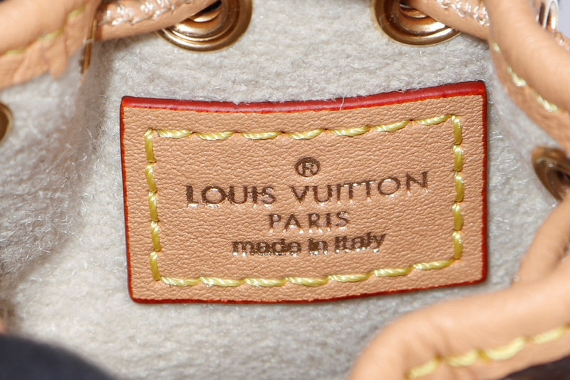 Louis Vuitton M00818 Bijou Sac Micro Noe Monogram