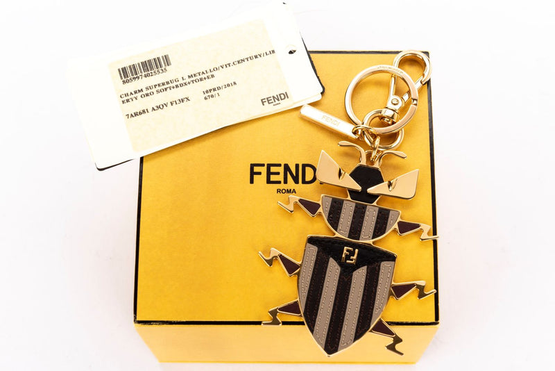 Fendi Superbug 吊饰，浅金镀金钥匙链
