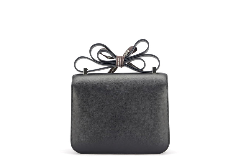 HERMÈS  BLACK CONSTANCE 24CM IN EPSOM LEATHER WITH