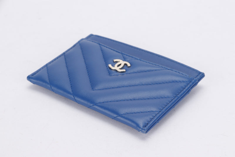 CHANEL BLUE CHEVRON LAMBSKIN CARD HOLDER (2716xxxx), GHW, WITH CARD, DUST COVER & BOX