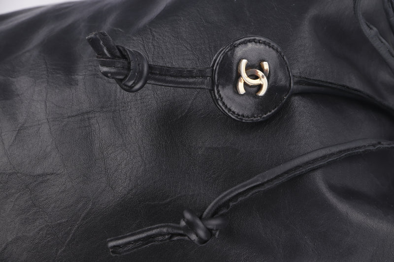 CHANEL VINTAGE BLACK LAMBSKIN BUCKET BAG, GOLD HARDWARE, WITH COIN POUCH, NO HOLOGRAM, CARD & DUST COVER