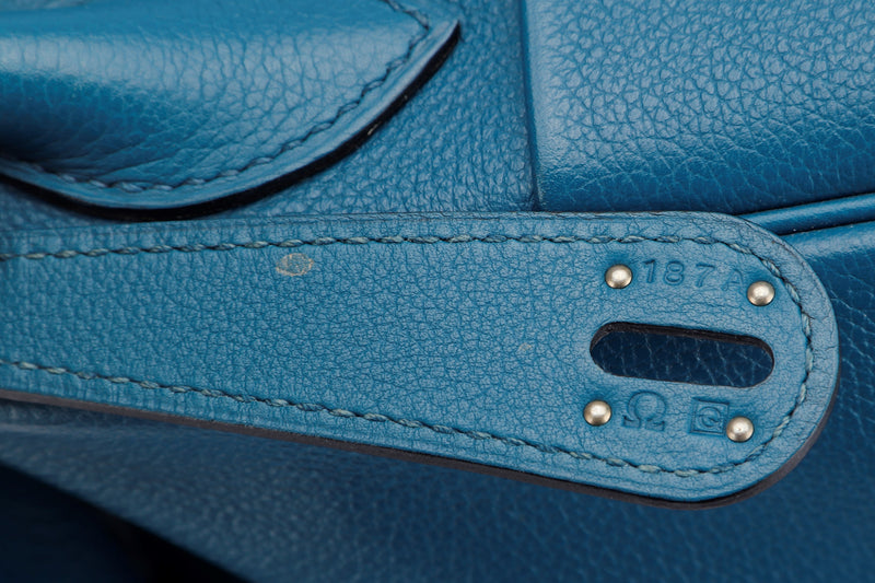 HERMES LINDY 30 (STAMP Q (2013)) BLUE COLVERT EVERCOLOR LEATHER SILVER HARDWARE, WITH DUST COVER
