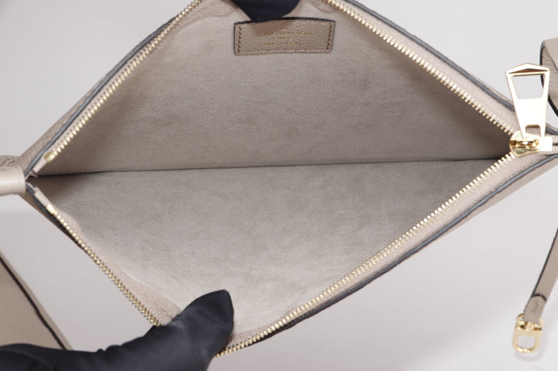 Louis Vuitton '02 Monogram 'Excursion' Bag – The Little Bird