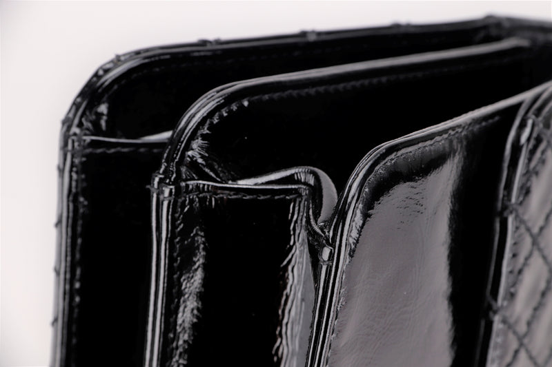 CHANEL BLACK PATENT SILVER CHAIN TRIM MEDIUM SHOULDER BAG (1134xxxx), WITH DUST COVER, NO CARD
