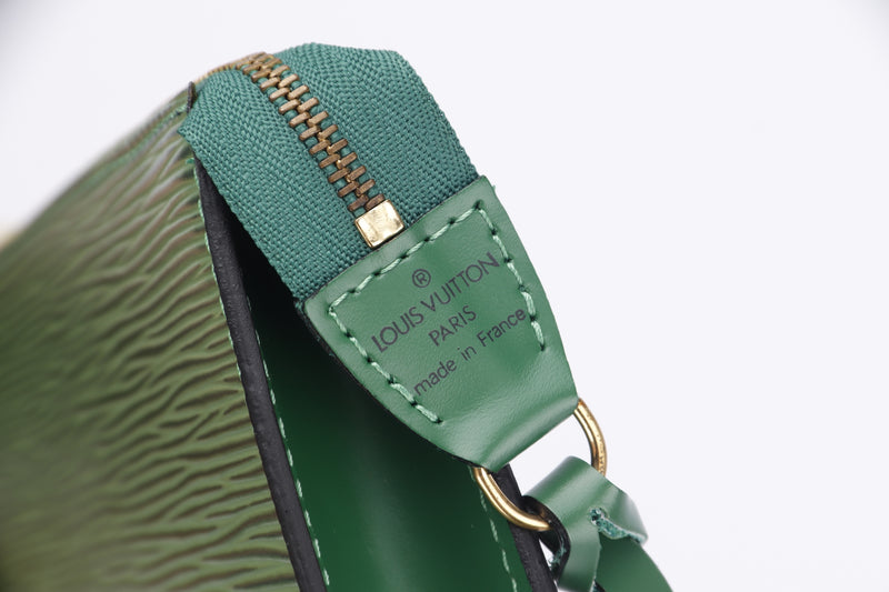 Louis Vuitton Vintage - Epi Pochette Accessoires Bag - Green