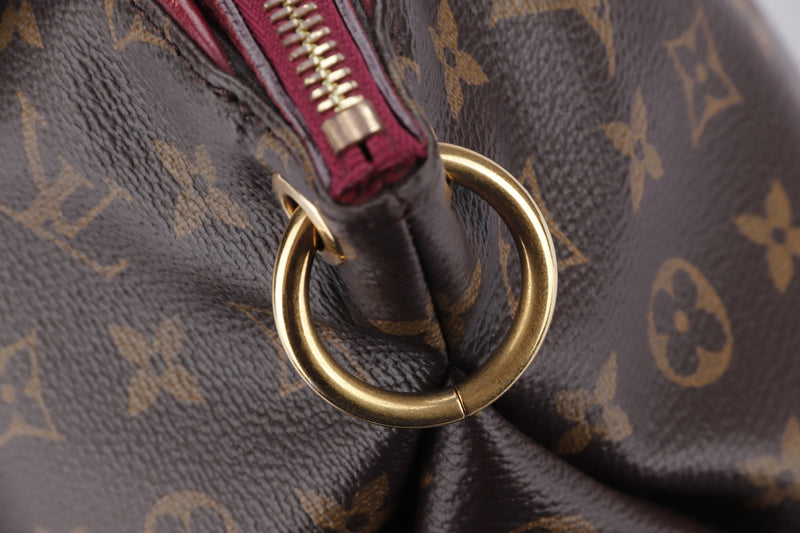 Louis Vuitton Pallas Handbag 361264