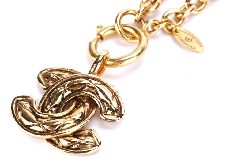 CHANEL GOLD PLATED NECKLACE 3857 CC QUILTED, LENGTH 56CM
