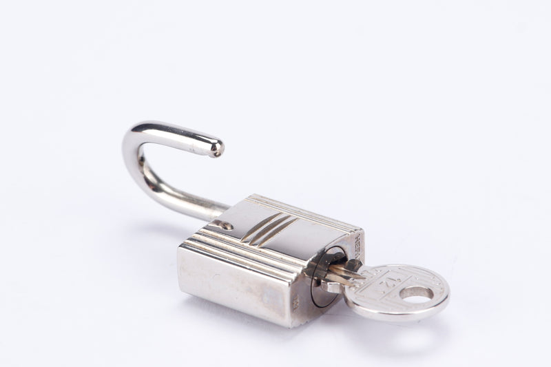 Hermes Silver Lock with 1 Key (Ref.121), no Dust Cover & Box