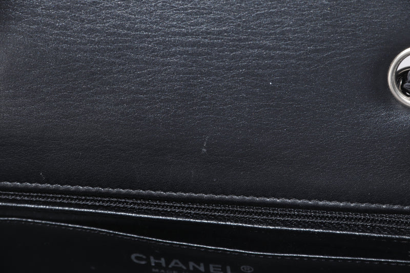 Chanel Classic Flap (XHX2xxxx) Medium Size Black Caviar, Silver