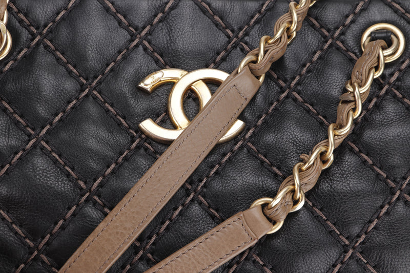 CHANEL BLACK QUILTED CALFSKIN SHOPPING TOTE (1974xxxx), WITH DUST COVER, NO CARD