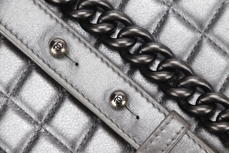 Chanel Le Boy 30cm (1973xxxx) Large Size, Metallic Silver Lambskin Ruthenium Chain, with Card, no Dust Cover
