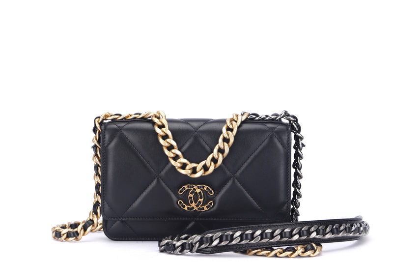 CHANEL 19 WALLET ON CHAIN (U41Txxxx) BLACK LAMBSKIN, TRI COLOR CHAIN, WITH DUST COVER & BOX