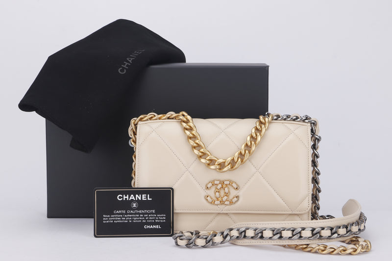 CHANEL 19 WALLET ON CHAIN (3096xxxx) LIGHT BEIGE COLOR LAMBSKIN, GOLD,  SILVER & RUTHENIUM HARDWARE, WITH CARD, DUST COVER & BOX