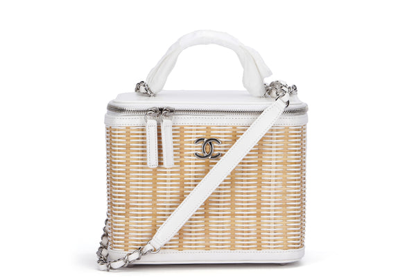 CHANEL VANITY CASE (2918xxxx) SMALL SIZE, WHITE LEATHER & RATTAN, SILVER HARDWARE, WITH CARD, DUST COVER & BOX