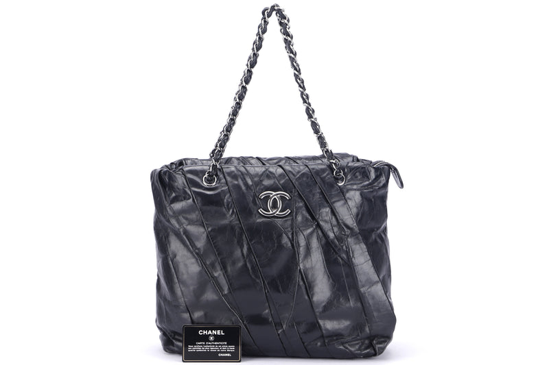 CHANEL TWISTED TOTE GLAZED (1300xxxx) MEDIUM BLACK CALFSKIN, SILVER HARDWARE, WITH CARD, NO DUST COVER