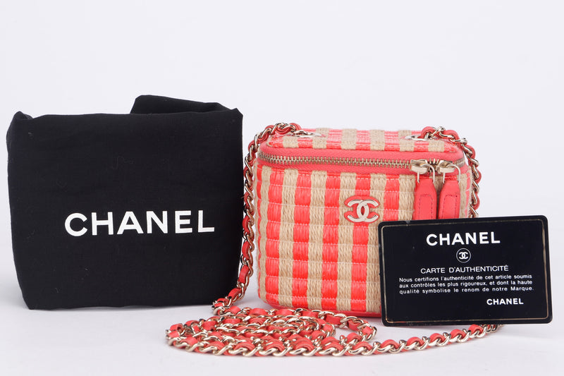 CHANEL VANITY CASE (3109xxxx) SMALL SIZE, RED & BEIGE RAFFIA WITH JUTE THREAD, GOLD HARDWARE, WITH CARD & DUST COVER