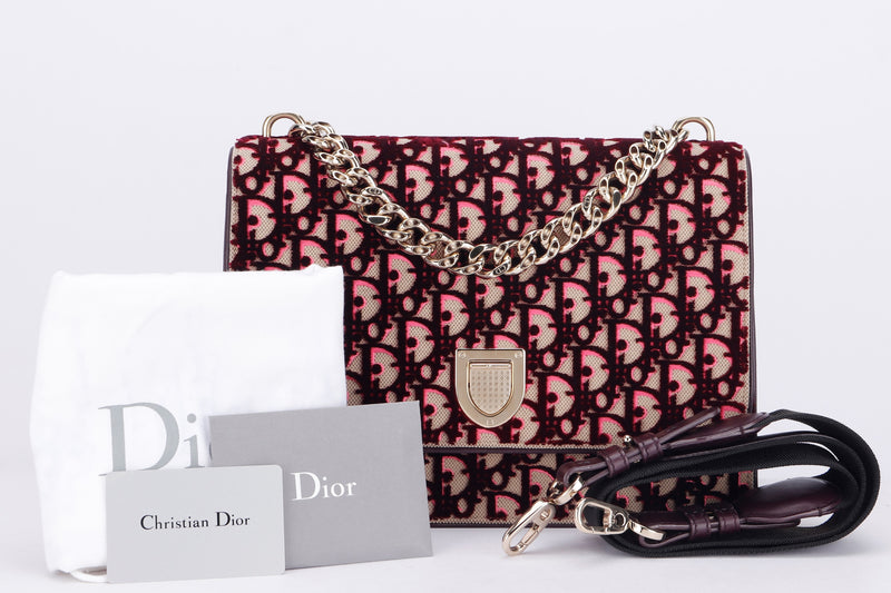 CHRISTIAN DIOR DIORAMA (17-BO-0166) BEIGE, BURGUNDY & PINK DIOR OBLIQUE FABRIC EMBROIDDERED WITH BURGUNDY TUFTED VELVET, GOLD HARDWARE, WITH CARD, STRAP & DUST COVER