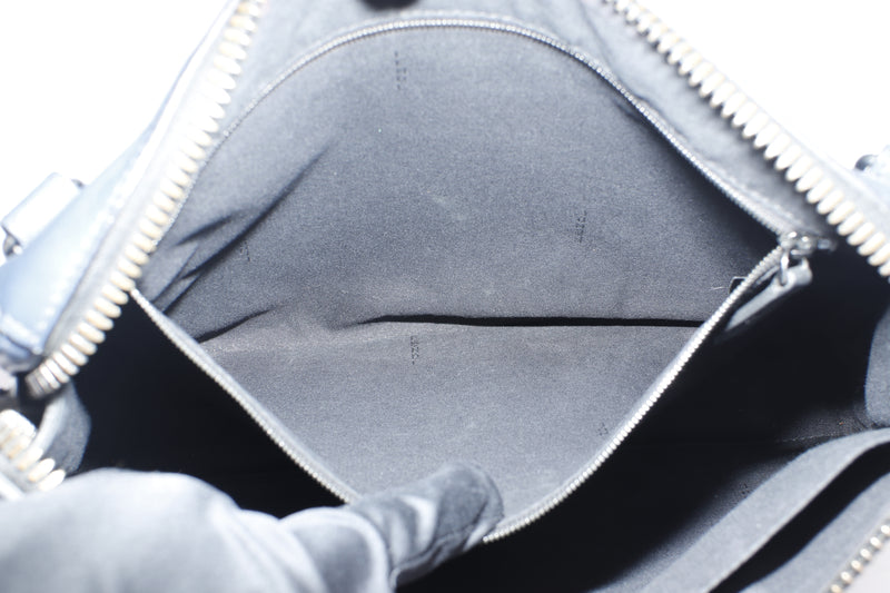 FENDI 7VA407-07B MESSENGER BAG (179-8762) NAVY BLUE LEATHER SILVER HARDWARE, WITH STRAP, NO DUST COVER