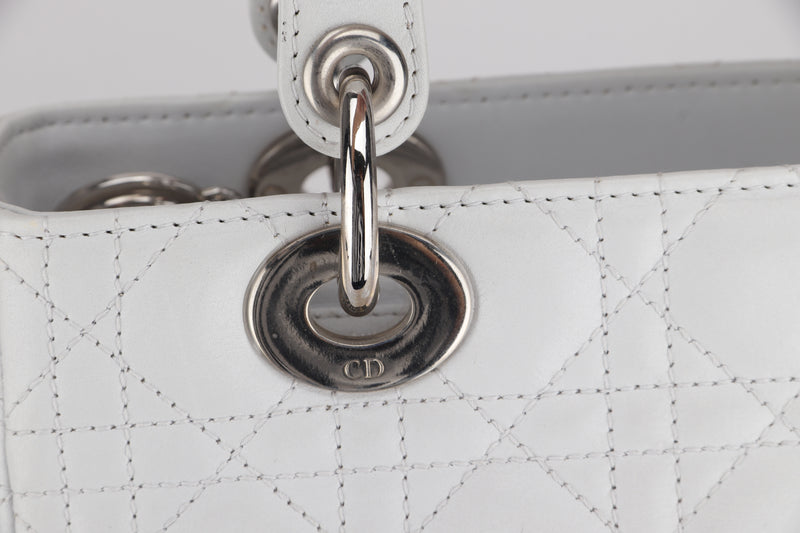 CHRISTIAN DIOR LADY DIOR MEDIUM WHITE LAMBSKIN, WITH SILVER HARDWARE, WITH CARD & STRAP, NO DUST COVER