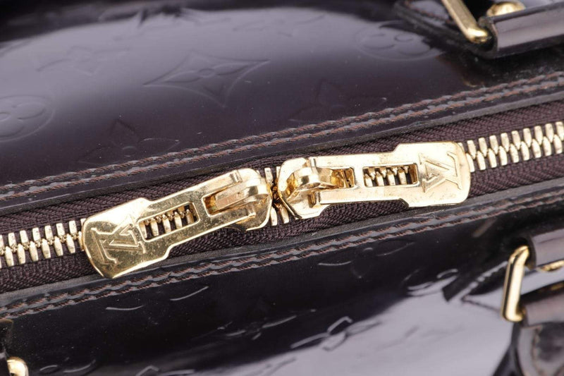 Louis-Vuitton-Monogram-Vernis-Alma-GM-Hand-Bag-Amarante-M93595 –  dct-ep_vintage luxury Store