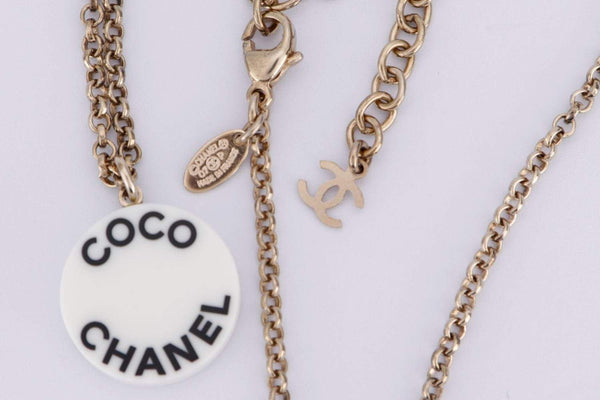Attic House Necklace CHANEL COCO ROUND WHITE 07P ENAMEL NECKLACE H-809-CHA