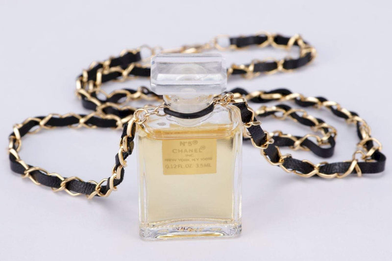 Attic House Necklace Chanel N5 Perfume Pendant Necklace GHW W30cm (NDC) H-806-CHA