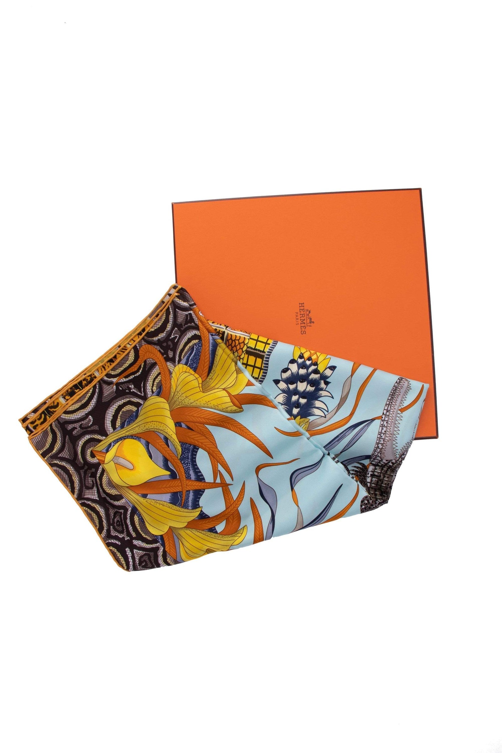 attic-house-scarf-hermes-la-